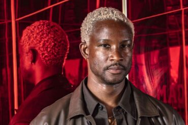 O diretor Akinola Davies Jr. Foto: Joel C Ryan/Invision/AP